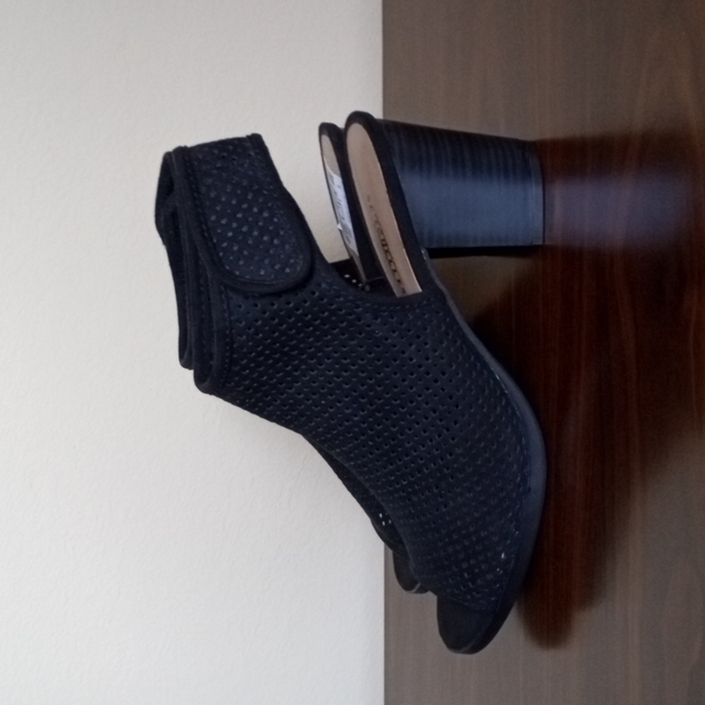 Seychelles Peep-Toe Booties